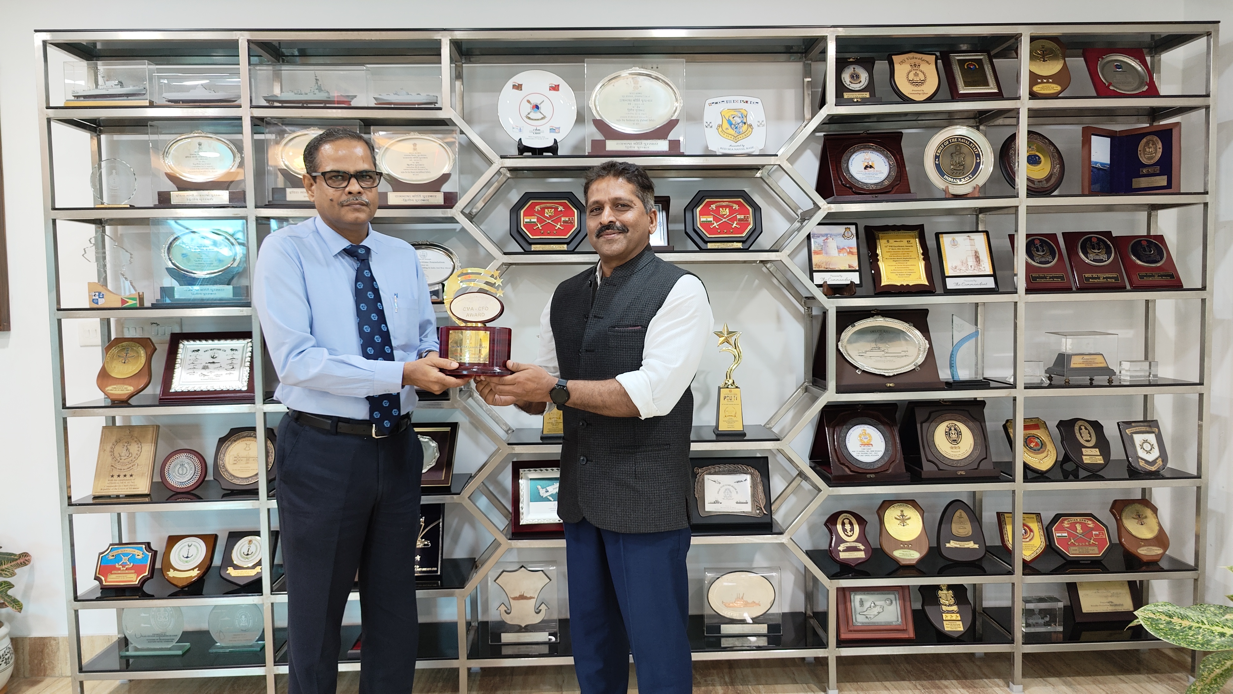 Shri R.K. Dash, Director (Finance), GRSE honored with Best CFO Award at 7TH CMA CFO Awards - 2022 on 13 Jul 23