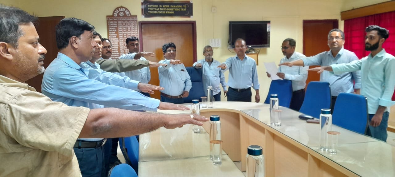 Swachhata Pakhwada 2023 - Swachhata Shapath across GRSE Units on 01 Dec 23 - Thumbnail