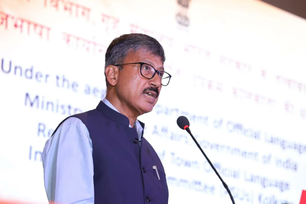 Director (Personnel), GRSE, DIG Subrato Ghosh, ICG (Retd.), as a special guest during the semi-annual review meeting and award distribution ceremony of Narakas (Undertaking), Kolkata on 28 Aug 24 - Thumbnail