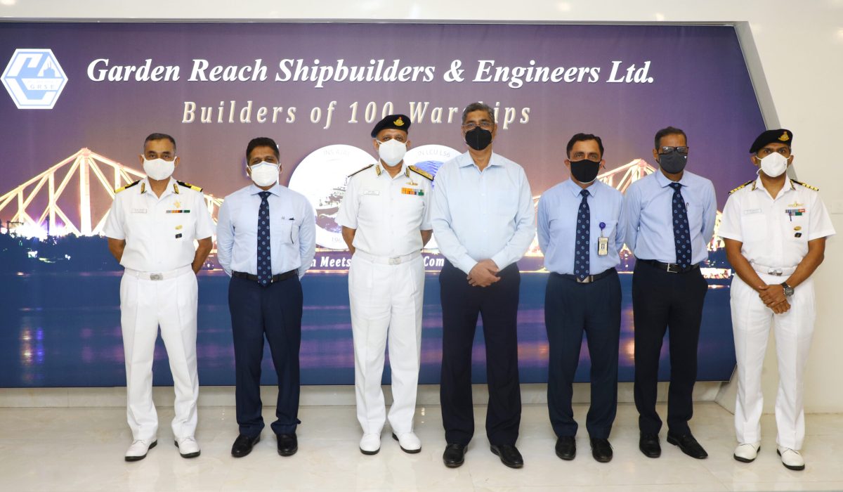 V Adm Kiran Deshmukh, AVSM, VSM, CWP & A Visited GRSE on 30 Sep 21