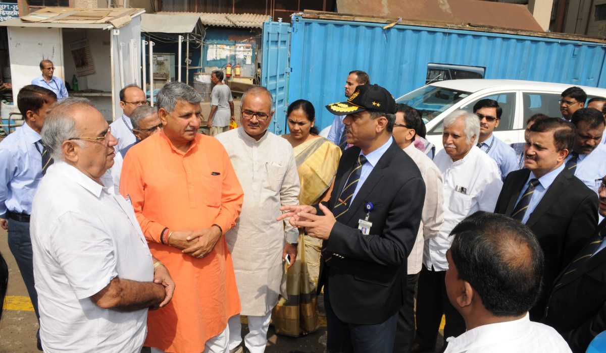 Parliamentary Standing Committee on Defence visits GRSE on 26 Apr 17