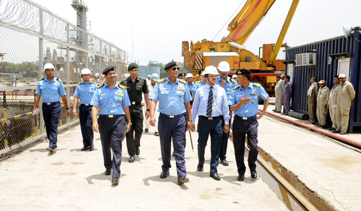 Vice Admiral B.K Verma, CINCAN visits GRSE on 30 May 17