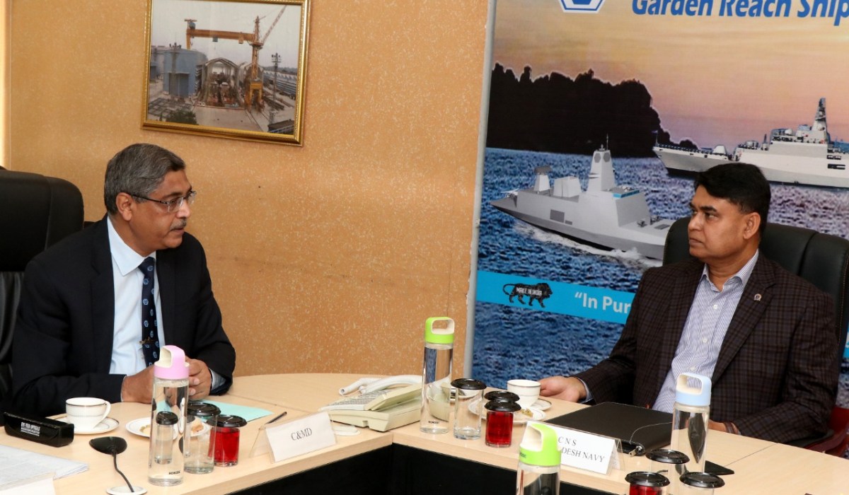 Admiral Aurangzeb Chowdhury, NBP, OSP, BCGM, PCGM, BCGMS, Chief Of Naval Staff, Bangladesh Navy visits GRSE on 12 Dec 19