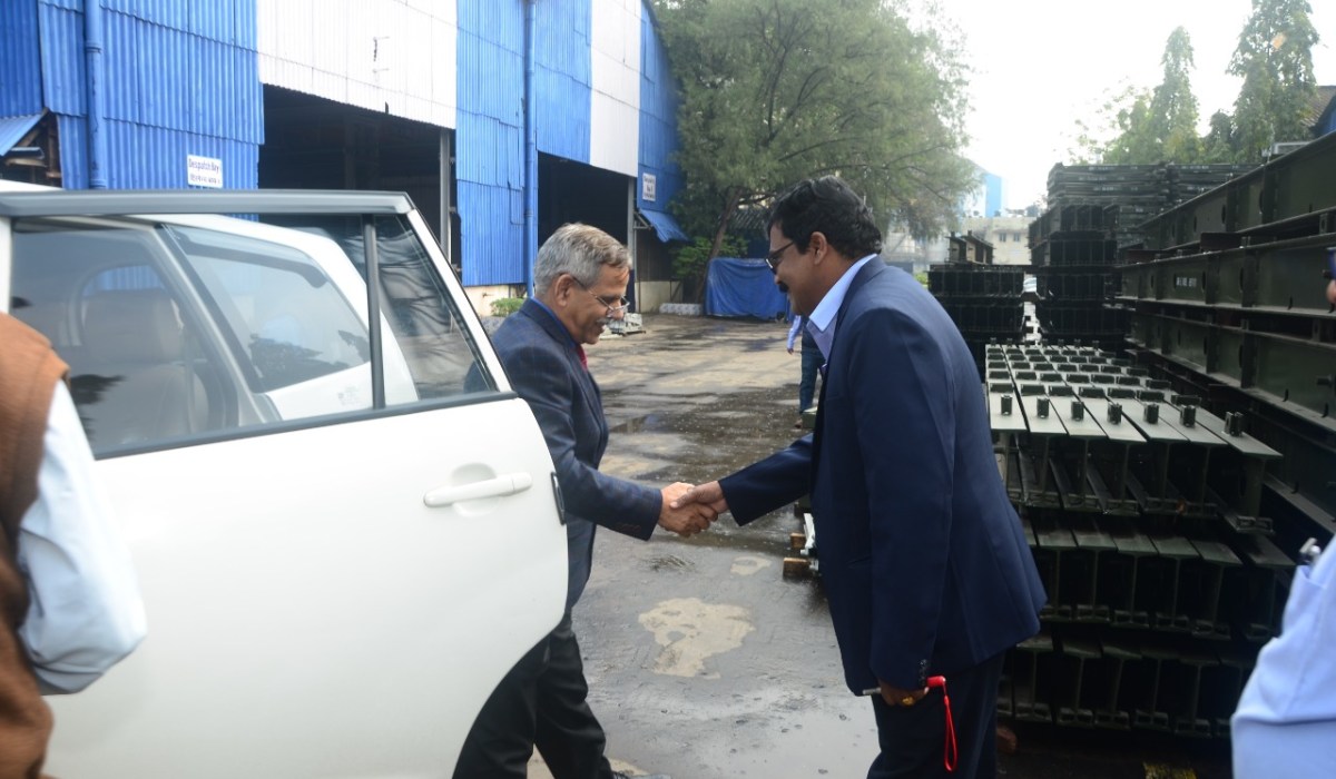 Major General Mohan Ram ADGQA (EE)/ Delhi and Mr. A.K Anand, SQAO/SQAE(EE)/Kolkata visit GRSE on 29 Jan 2020