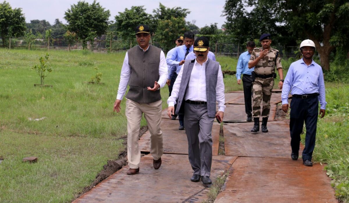 Shri Vinit Kumar, Chairman- Kolkata Port Trust, visits GRSE on 01 Sep 18