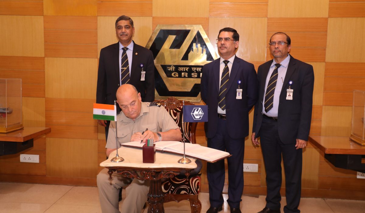 Air Chief Marshal Sir Stuart Peach GSE, KCB, ADC, Deputy Chief of Defence Staff U.K visits GRSE on 22 Jul 17