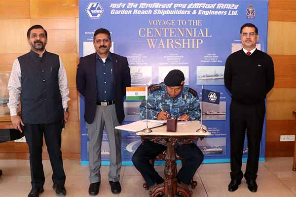 Shri M.V.Gowtama, Chairman & Managing Director, Bharat Electronics Limited (BEL) visits GRSE on 02 Jan 20