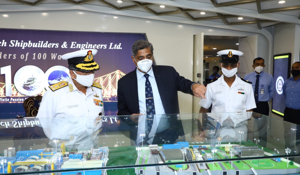 V Adm B Dasgupta, AVSM, YSM, VSM, Chief of Staff, HQENC Visited GRSE on 22 Sep 21