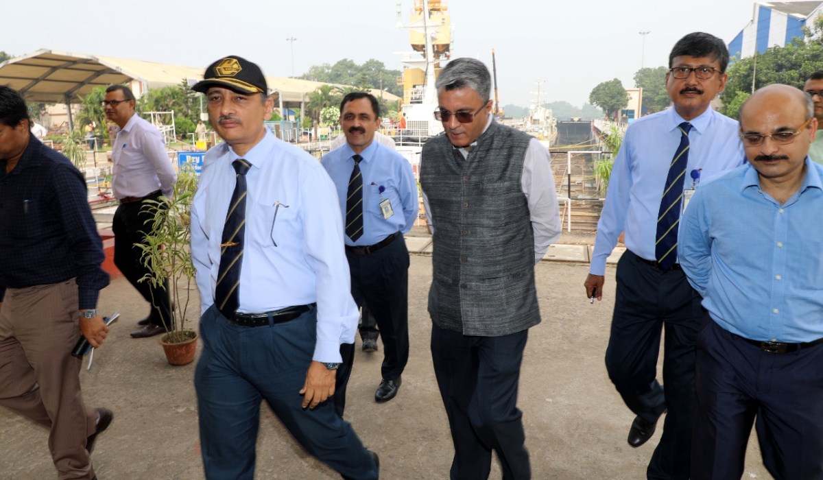 Delegation from Inland Waterways Authority of India (IWAI) visit GRSE on 01 Nov 19