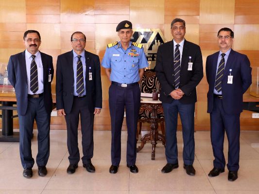 Vice Admiral Karambir Singh, PVSM , AVSM FOC-IN-C (East) visits GRSE on 17 Feb 18