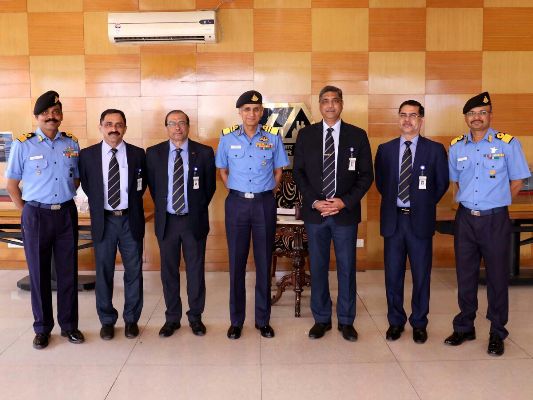 Vice Admiral Karambir Singh, PVSM , AVSM FOC-IN-C (East) visits GRSE on 17 Feb 18