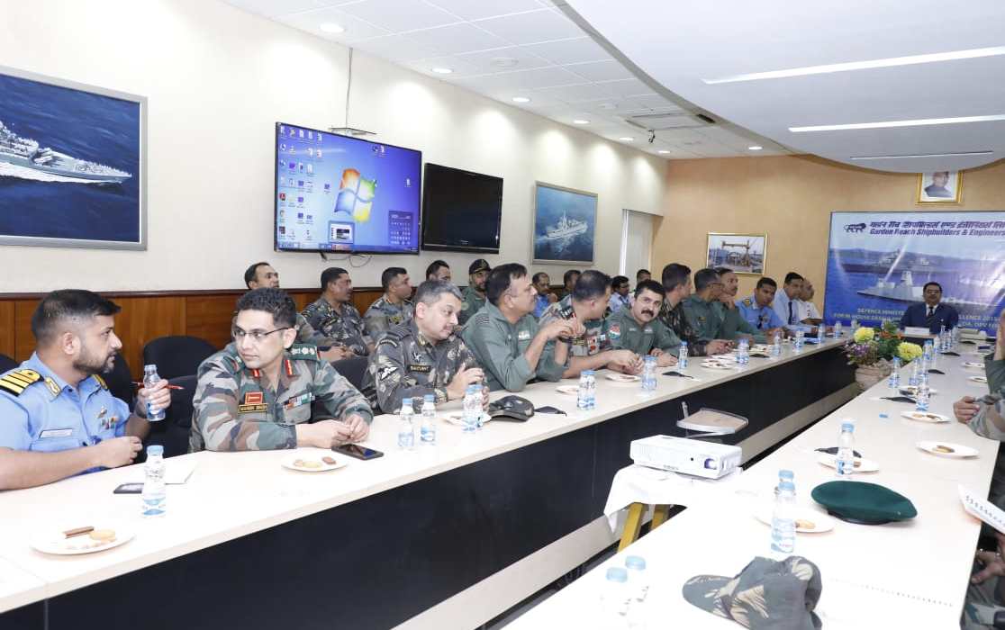 Delegation of Officers of Air Higher Command Course -42 visited GRSE on 27 Nov 18