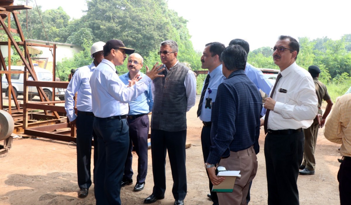 Delegation from Inland Waterways Authority of India (IWAI) visit GRSE on 01 Nov 19