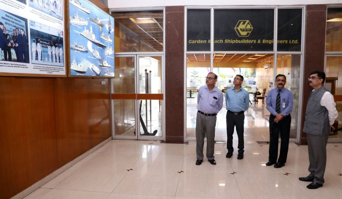 Shri Vinit Kumar, Chairman- Kolkata Port Trust, visits GRSE on 01 Sep 18