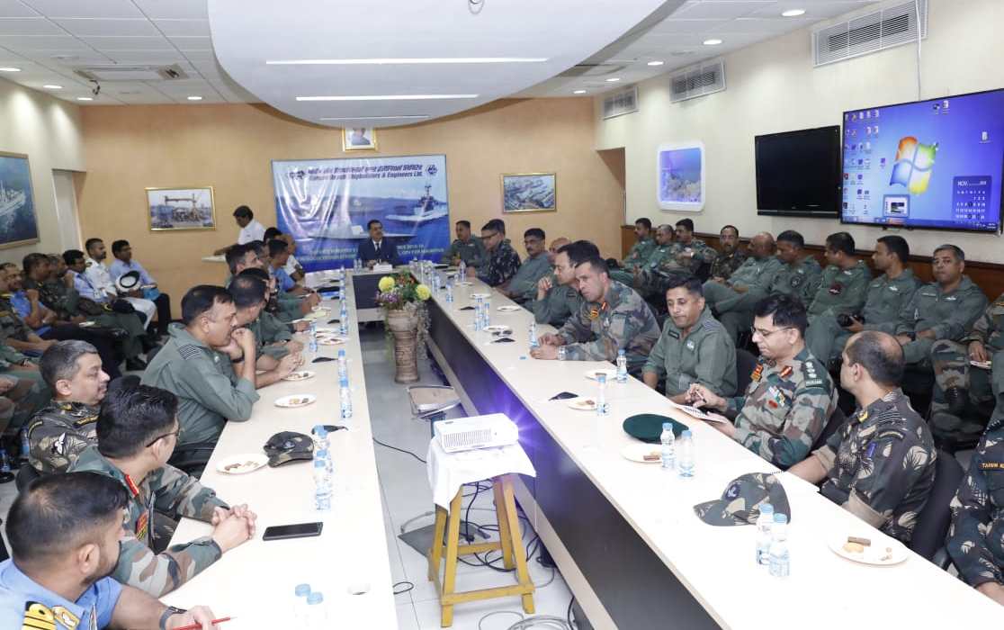 Delegation of Officers of Air Higher Command Course -42 visited GRSE on 27 Nov 18