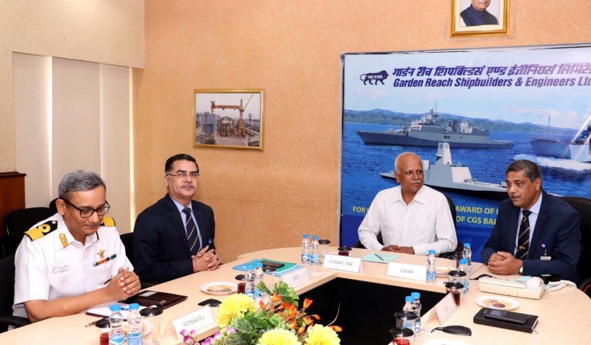 Commandant, NDC visits GRSE on 23 Apr 19