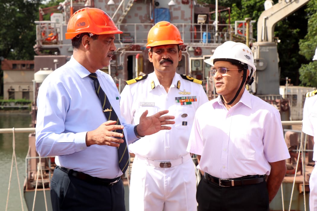 Vice Admiral SN Ghormade, AVSM, NM, Chief of Staff, HQENC visits GRSE on 24 Sep 19