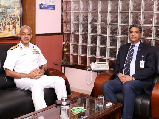 Vice Admiral M S Pawar, AVSM, VSM, COS, HQENC visits GRSE on 17 May 18