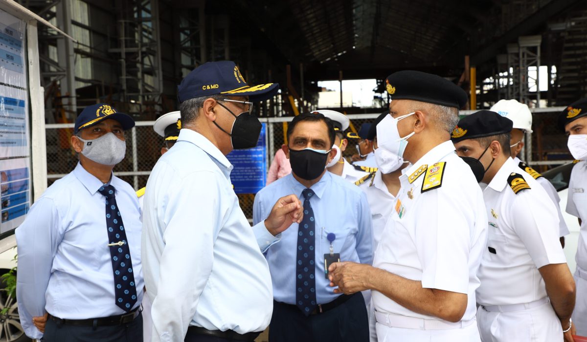 V Adm Kiran Deshmukh, AVSM, VSM, CWP & A Visited GRSE on 30 Sep 21