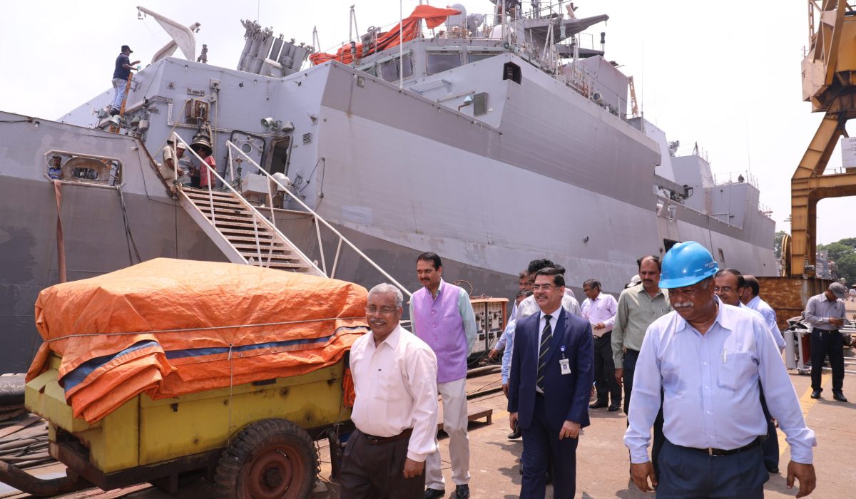 Shri Nand Kishore, Dy.CAG visits GRSE on 06 Sep 17
