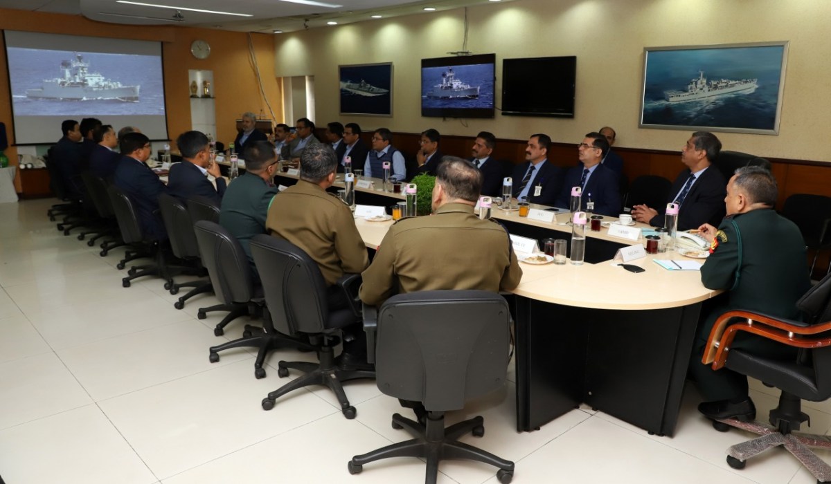 Lt. General Anil Chauhan, UYSM, AVSM, SM, VSM, GOC - IN - C, HQ Eastern Command visits GRSE on 20 Jan 20