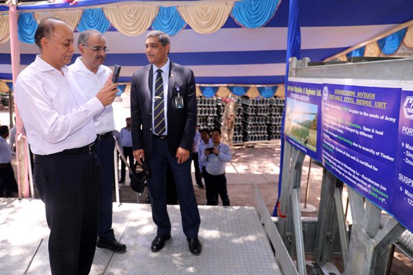 Dr. Ajay Kumar, Secretary (Defence Production) visits GRSE on 07 Jul 18 and inaugurates the Virtual Reality Lab