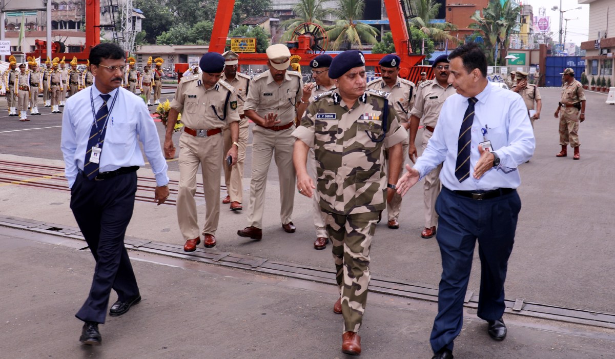 DG CISF visits GRSE on 08 Jul 17