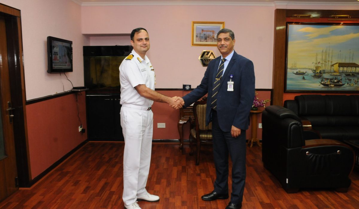 Capt. Kuldip Kaushik DA Designate visits GRSE on 27 Jul 2017