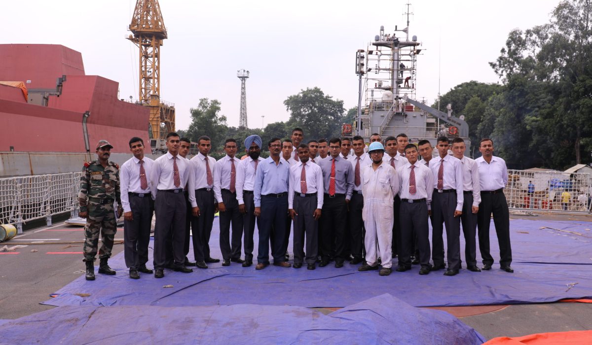 Cadets of Officer Training Academy of Gaya visit GRSE on 15 Sep 17