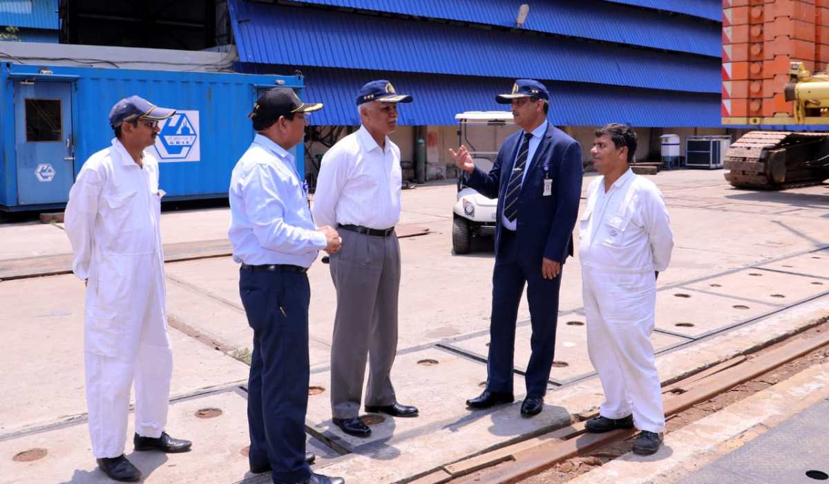 Commandant, NDC visits GRSE on 23 Apr 19