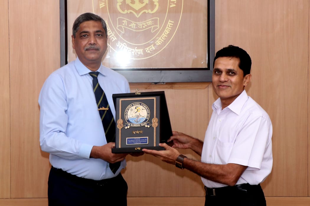 Vice Admiral SN Ghormade, AVSM, NM, Chief of Staff, HQENC visits GRSE on 24 Sep 19