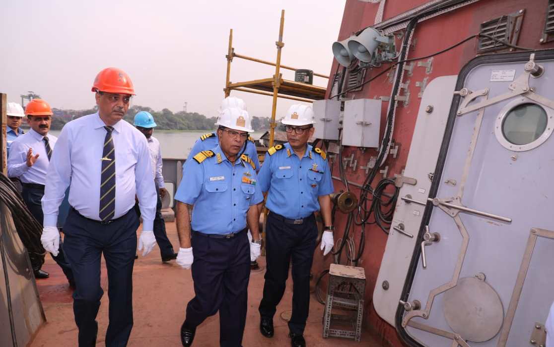 Vice Admiral AK Saxena, AVSM, VSM, CWP&A, visited GRSE on 30 Nov 18