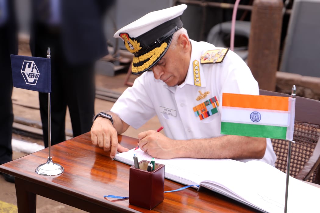 Admiral Sunil Lanba, PVSM, AVSM, ADC, Chief of Naval Staff visits GRSE on 14 May 19