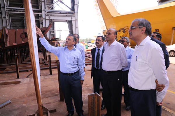 Dr. Ajay Kumar, Secretary (Defence Production) visits GRSE on 07 Jul 18 and inaugurates the Virtual Reality Lab