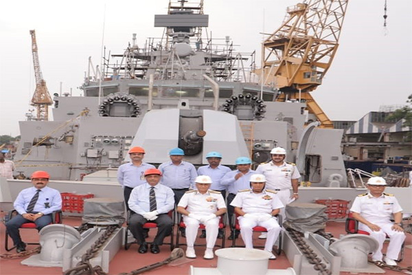 Admiral Sunil Lanba, PVSM, AVSM, ADC, Chief of Naval Staff visits GRSE on 14 May 19