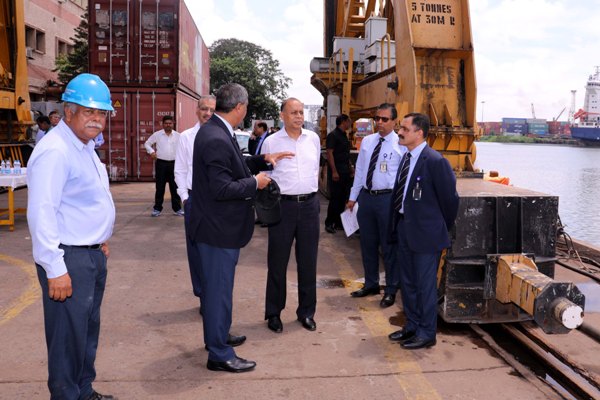 Dr. Ajay Kumar, Secretary (Defence Production) visits GRSE on 07 Jul 18 and inaugurates the Virtual Reality Lab