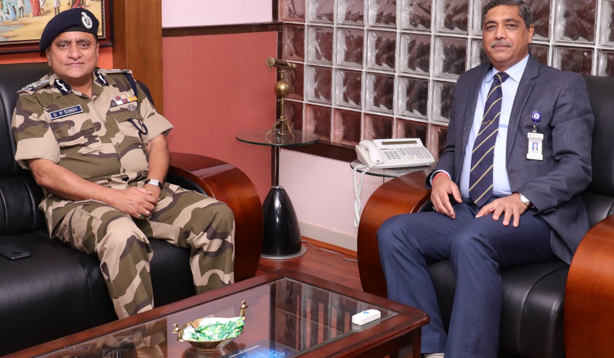 DG CISF visits GRSE on 08 Jul 17