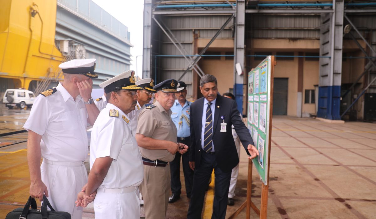 Air Chief Marshal Sir Stuart Peach GSE, KCB, ADC, Deputy Chief of Defence Staff U.K visits GRSE on 22 Jul 17