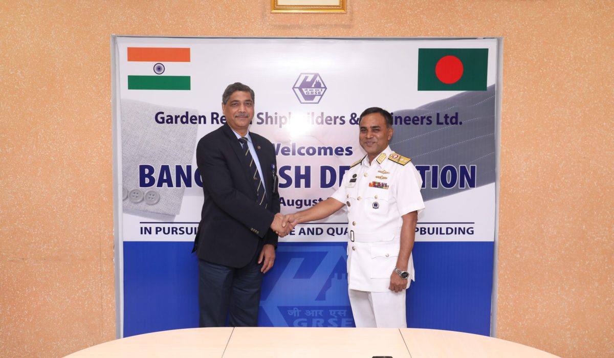 Bangladesh Delegation visits GRSE on 07 Aug 17