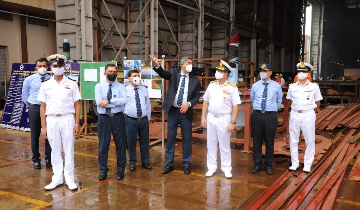 V Adm B Dasgupta, AVSM, YSM, VSM, Chief of Staff, HQENC Visited GRSE on 22 Sep 21