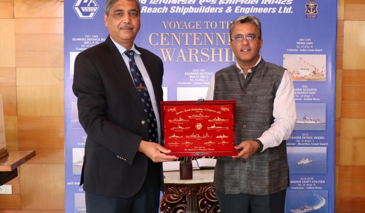 Delegation from Inland Waterways Authority of India (IWAI) visit GRSE on 01 Nov 19