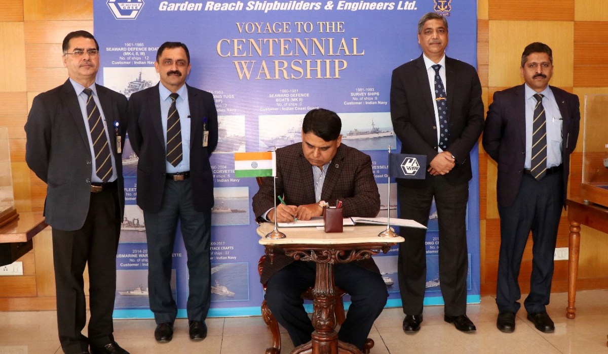 Admiral Aurangzeb Chowdhury, NBP, OSP, BCGM, PCGM, BCGMS, Chief Of Naval Staff, Bangladesh Navy visits GRSE on 12 Dec 19