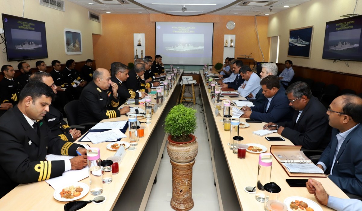 Rear Admiral Sanjay Datt, Chief Staff Officer (Technical), HQENC visits GRSE on 16 Jan 20