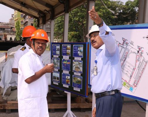 IG TP Sadanandan, TM, DDG (M&M) , Indian Coast Guard visits GRSE on 22 May 18