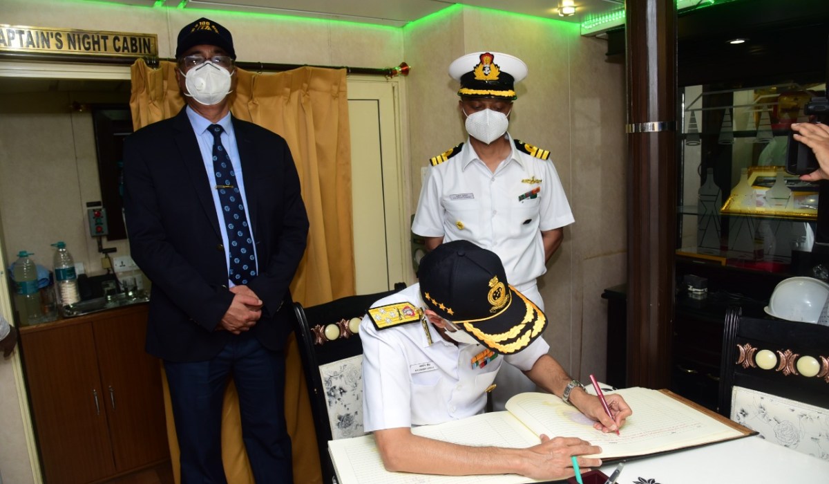Adm Karambir Singh, PVSM, AVSM, ADC,CNS Visits GRSE on 09 Sep 21