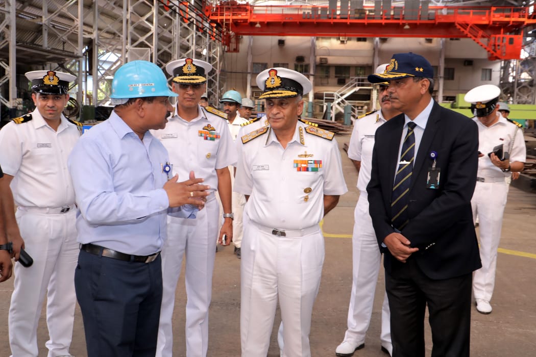 Admiral Sunil Lanba, PVSM, AVSM, ADC, Chief of Naval Staff visits GRSE on 14 May 19