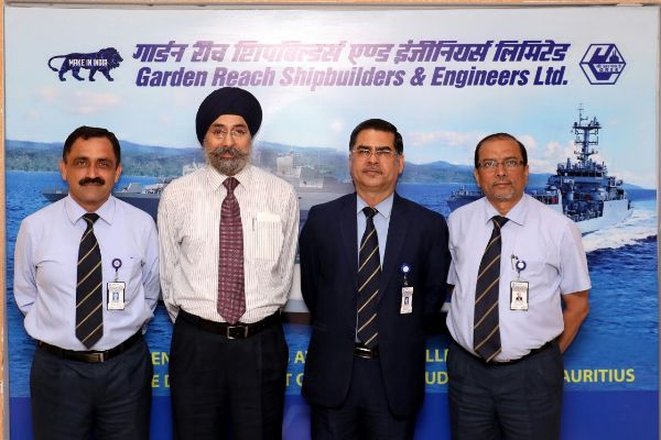 RAdm IPS Bali, AVSM, VSM, IN(Retd.), Independent Director, GRSE visits shipyard on 07 May 18