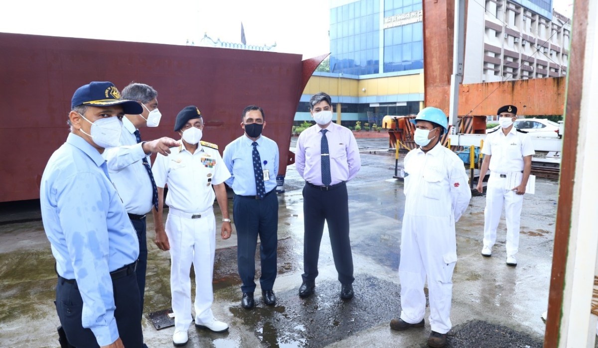 V Adm Vinay Badhwar, AVSM ,NM , Chief Hydrographer Visited GRSE on 22 Sep 21
