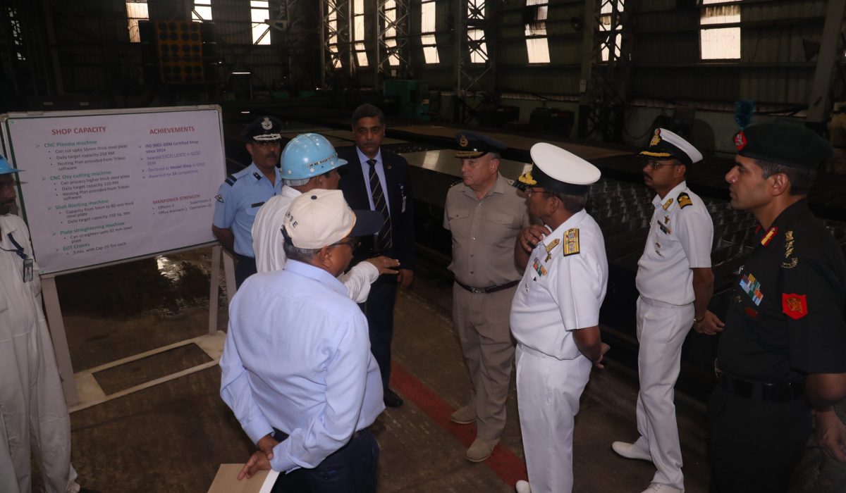 Air Chief Marshal Sir Stuart Peach GSE, KCB, ADC, Deputy Chief of Defence Staff U.K visits GRSE on 22 Jul 17