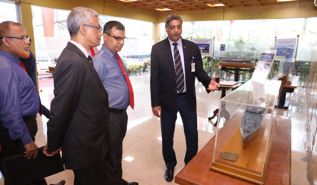 Bangladesh Army War College Delegation visits GRSE on 06 Oct 17
